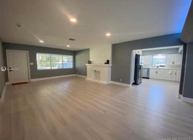 Building Photo - 171 Penn Way