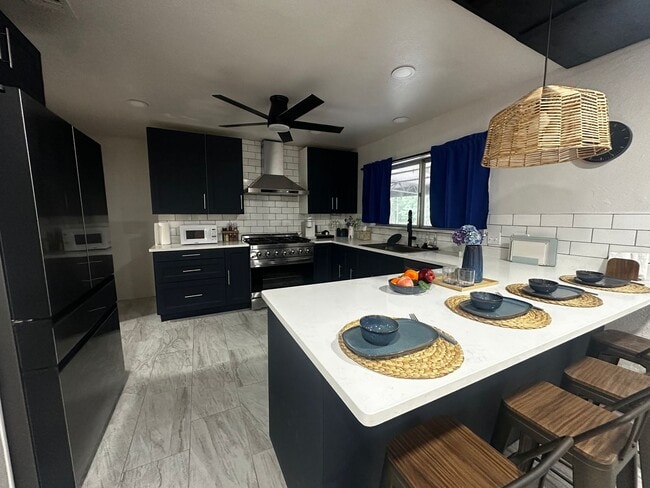Building Photo - Gorgeous Remodeled 4 Bedroom Home