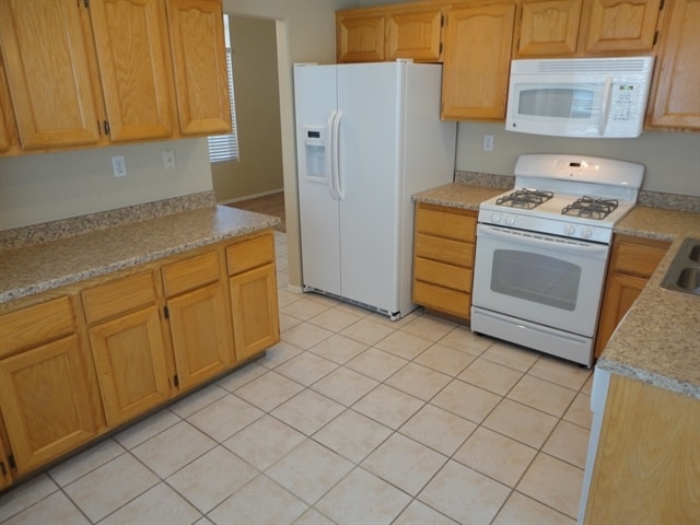 Building Photo - 2404 Rue De Versailles Rue