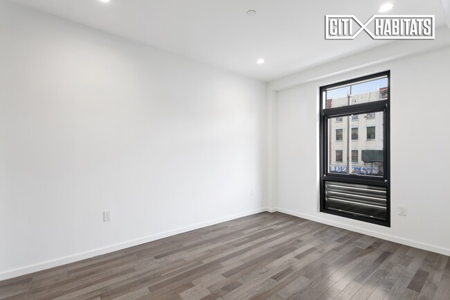 Foto del edificio - 1992 3rd Ave