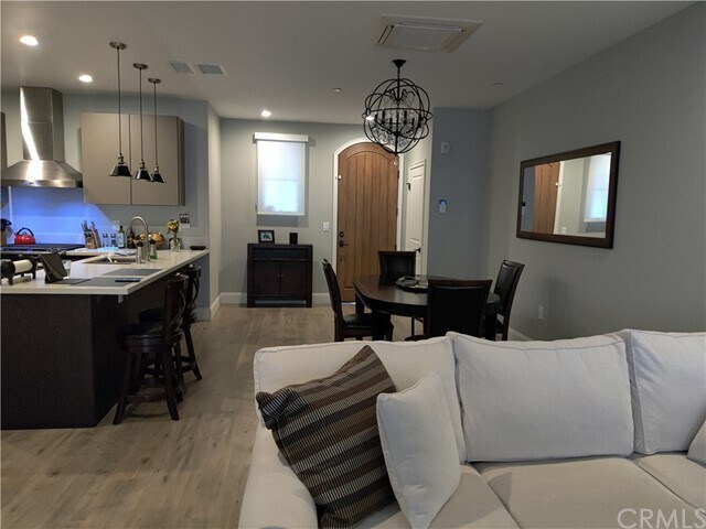 Foto del edificio - 168 S Sierra Madre Blvd