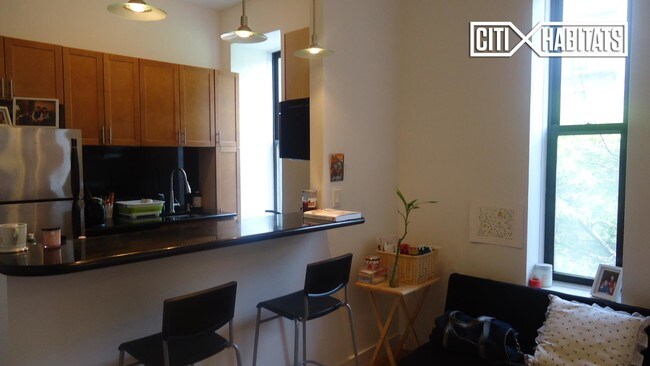 Foto del edificio - 100 W 85th St