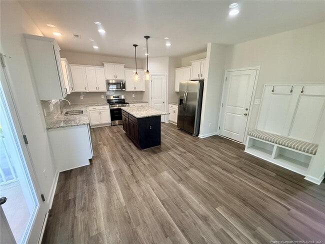 Building Photo - 203 Williford Dr