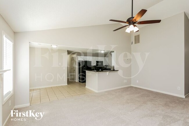 Building Photo - 1412 Red Oak Way