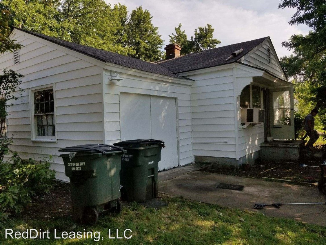 Primary Photo - 2 br, 1 bath House - 1828 Elm Drive