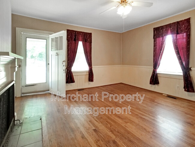 Building Photo - 11 Smith St