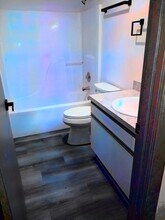 Hallway full bathroom - Noble Court Estates