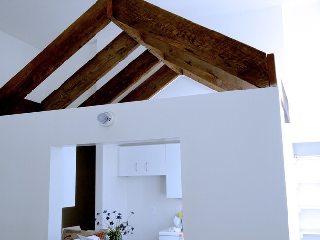 Interior Photo - 113