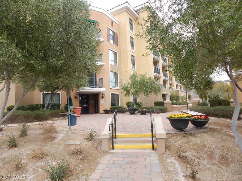 Primary Photo - 29 Montelago Blvd