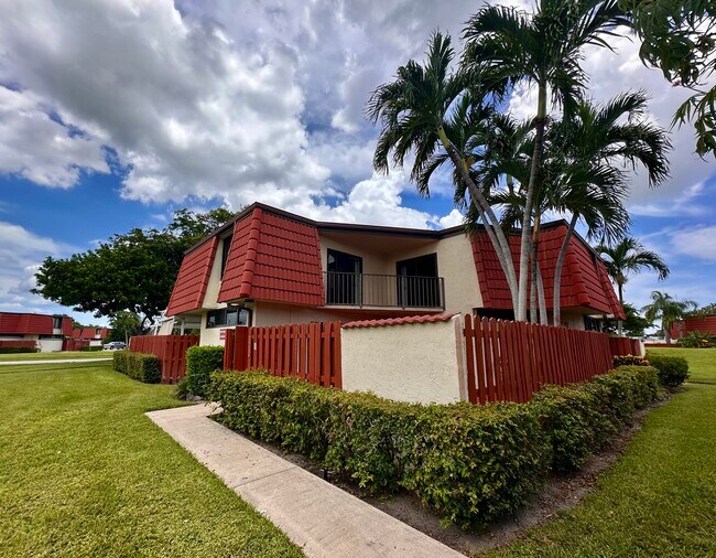 Foto del edificio - 3871 Victoria Dr