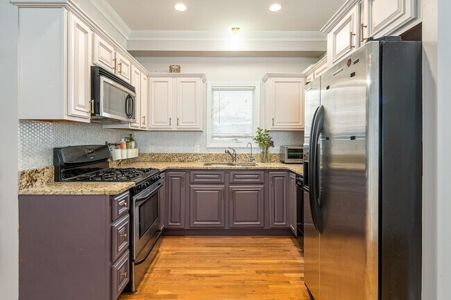 Building Photo - 6120 Fillmore Pl