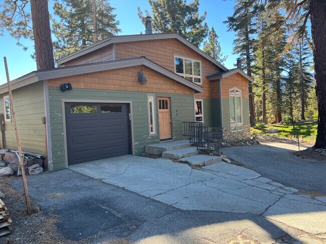 Building Photo - 2 Aspen Ln