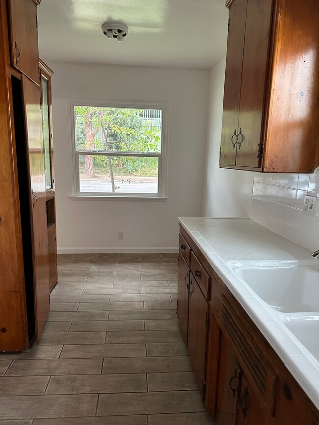 Cocina - 4031 Van Buren Pl