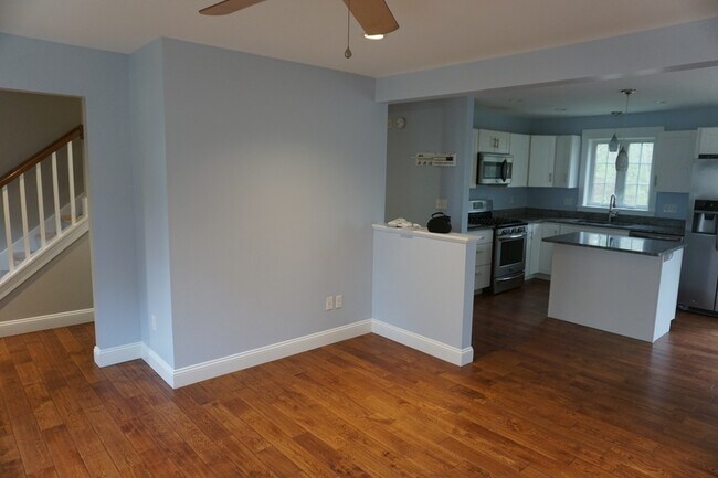 Foto del edificio - 18 Lilac Ln