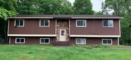 Building Photo - 2965 Cranes Rd