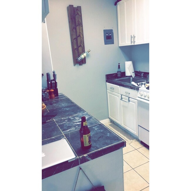 Building Photo - 473 Beacon St