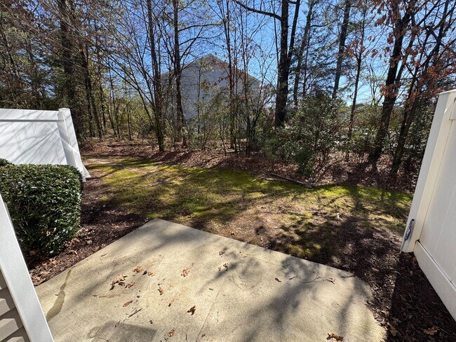 Foto del edificio - 3BR Townhome in Durham!