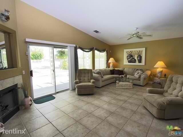 Foto del edificio - 82276 Shirley Cir