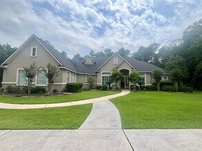 Building Photo - 28015 Buena Way