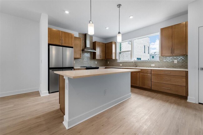 Foto del edificio - 2506 W Cleveland St