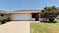 Primary Photo - Spacious 4 Bedroom 2.5 Bathroom Home in Fo...