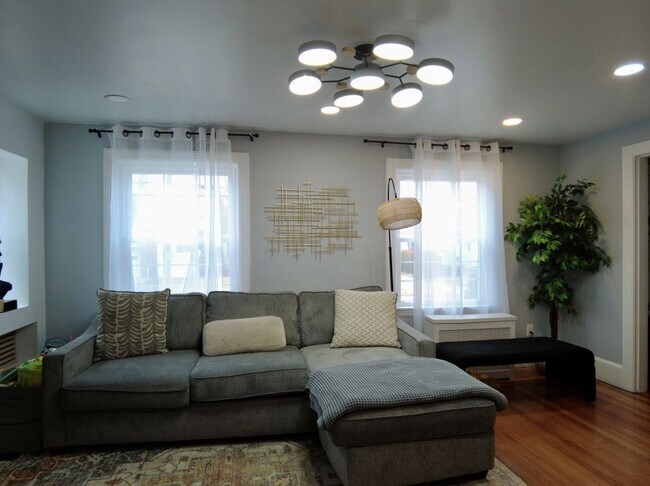 Foto del edificio - 80 Mauran St