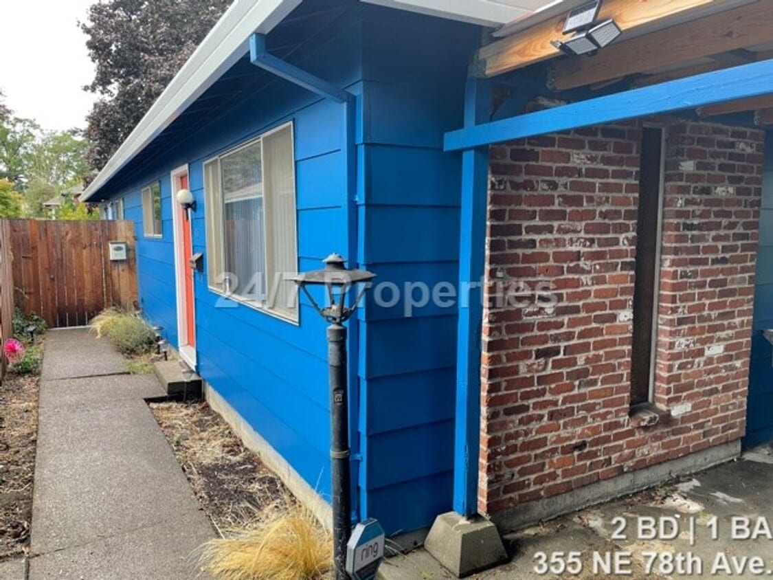 Primary Photo - 351 NE 78th Ave
