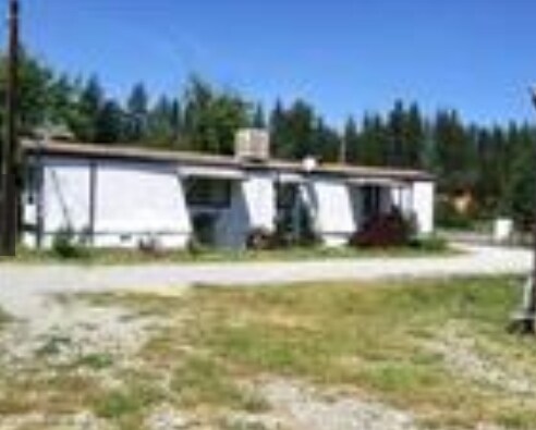 Building Photo - 22115 Pleasant Valley Rd