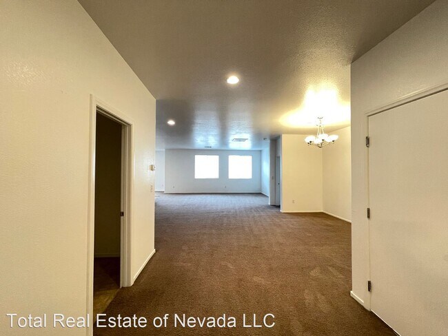 Building Photo - 4 br, 3.5 bath House - 2596 Coral Sky Ct