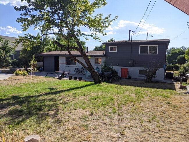 Building Photo - 3151 800 E