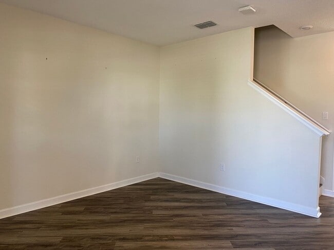 Building Photo - 3 br, 2.5 bath House - 11832 PULITZER PLACE