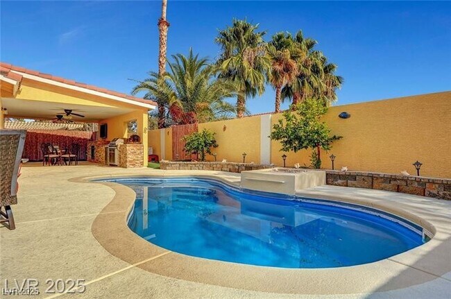 Foto del edificio - 2410 Doherty Way