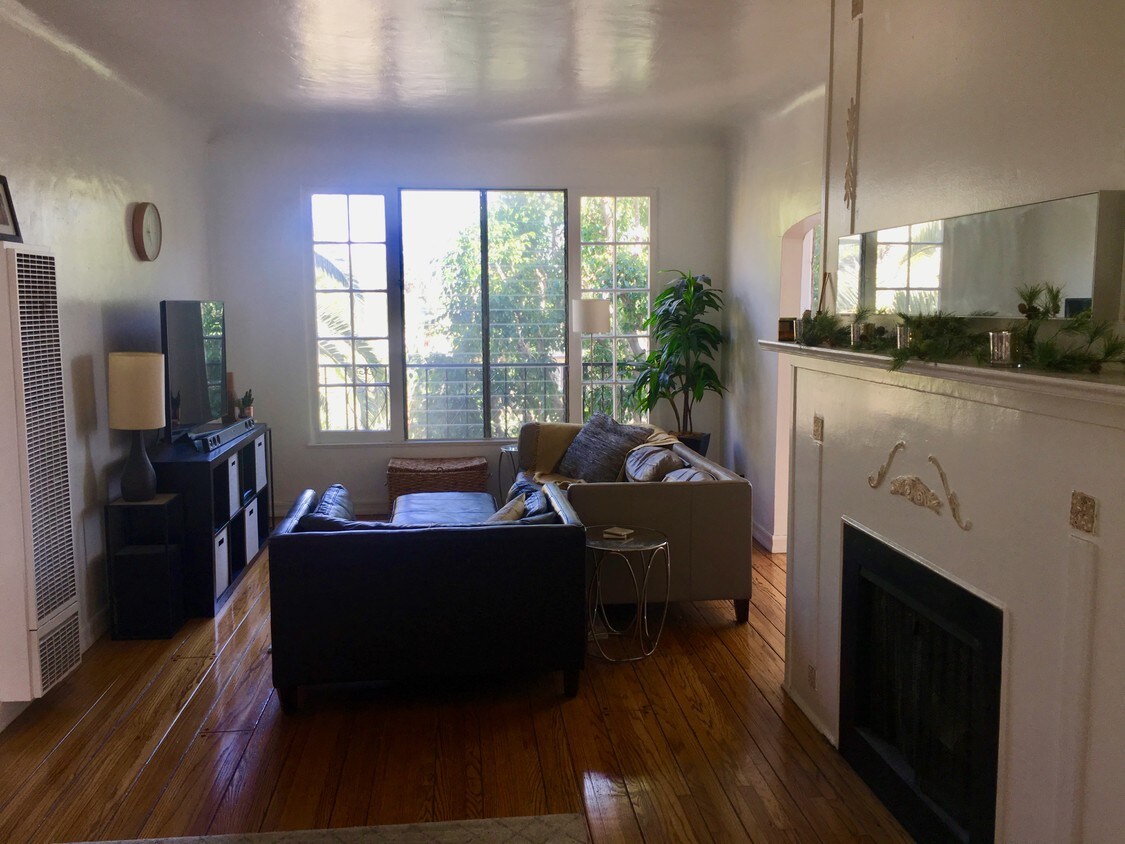 1345 N Hayworth Ave, West Hollywood, CA 90046 Condo for Rent in West