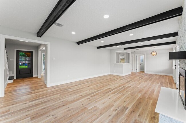 Building Photo - 20534 Laverton Dr
