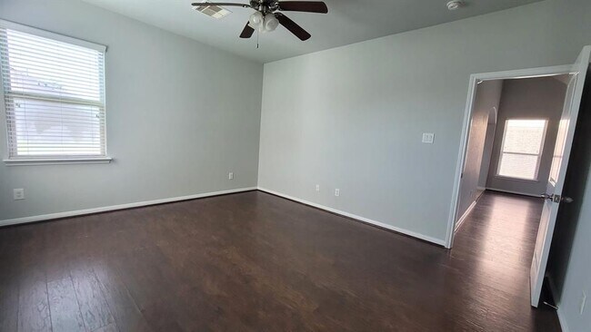 Foto del edificio - 2822 Goodman Ridge Dr