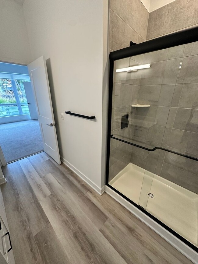 Interior Photo - The Roy