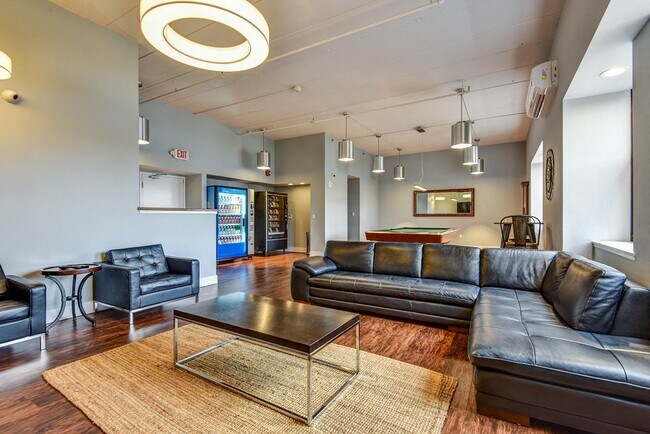 Sala multimedia - Newington Tower