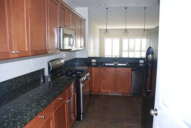 Building Photo - Newly Updated Single Story 4 BR + Office, 2.5 Bath and 3 Car