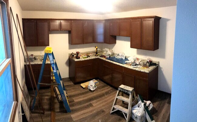 Kitchen - 310 W Adams St