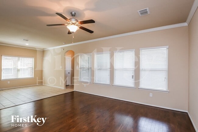 Foto del edificio - 5861 Bindweed Street