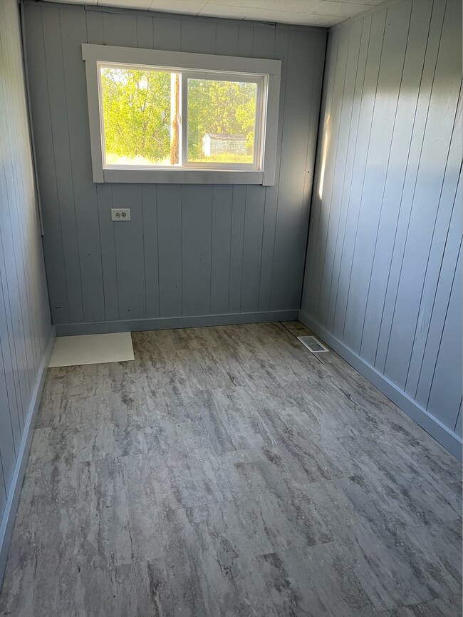 Bedroom #1. - 39892 County Road 23