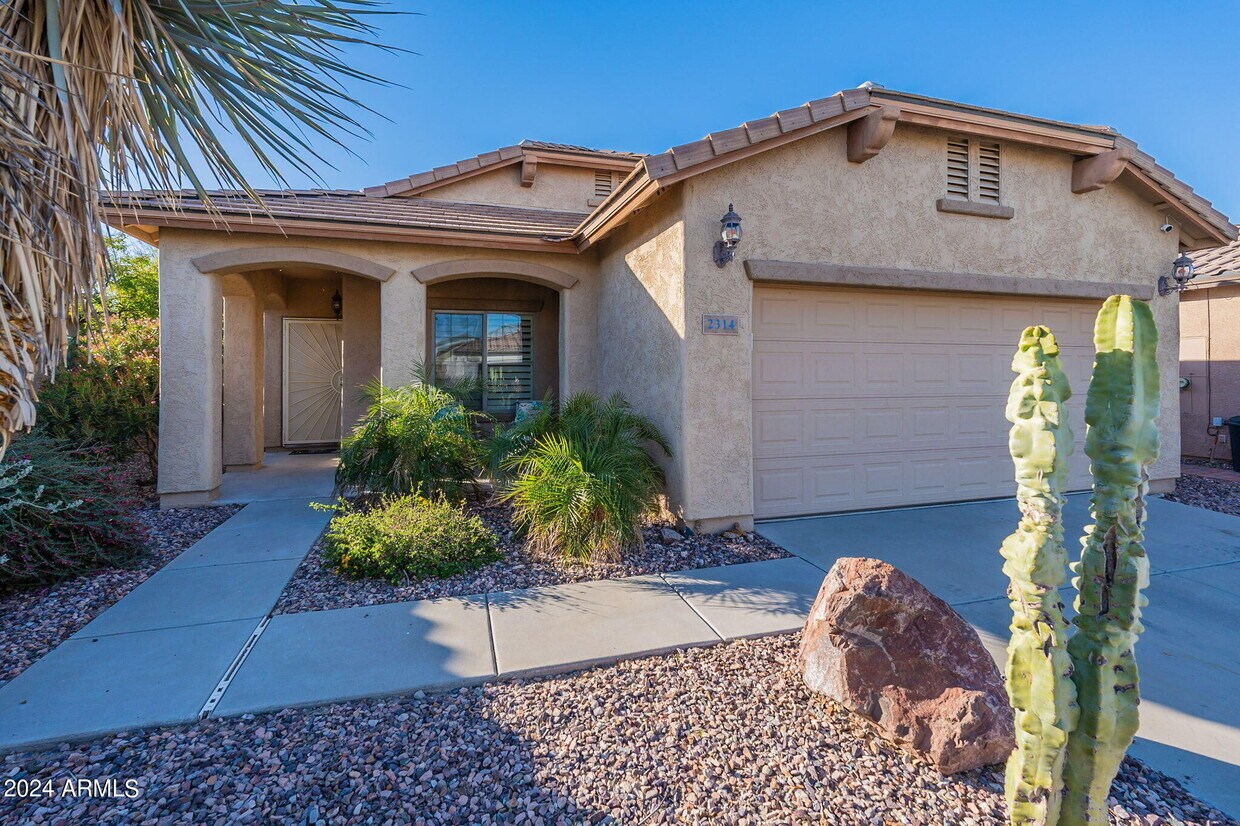 Primary Photo - 2314 N Brigadier Dr