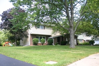 Building Photo - 6S546 Sussex Rd