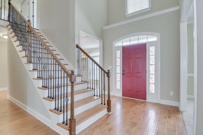 Foto del edificio - 6 Bedroom House in Evans