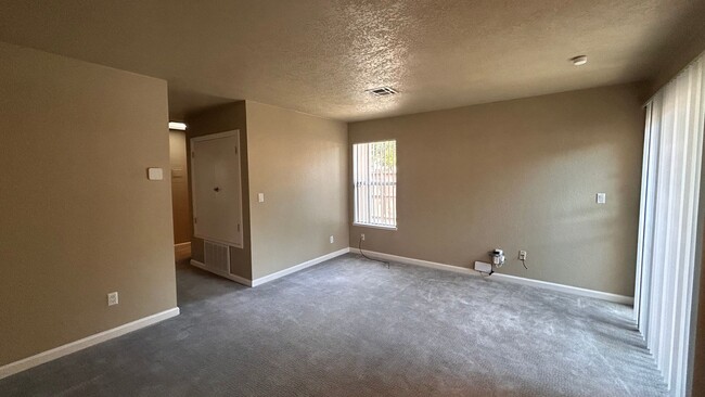 Building Photo - 4002 Elmo Loop