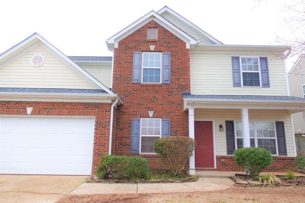 210 Chartwell Dr, Greer, SC 29650 House Rental in Greer, SC