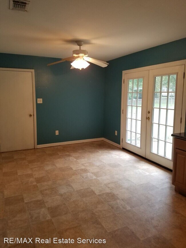 Building Photo - 3 br, 1 bath House - 6340 Westwood Road