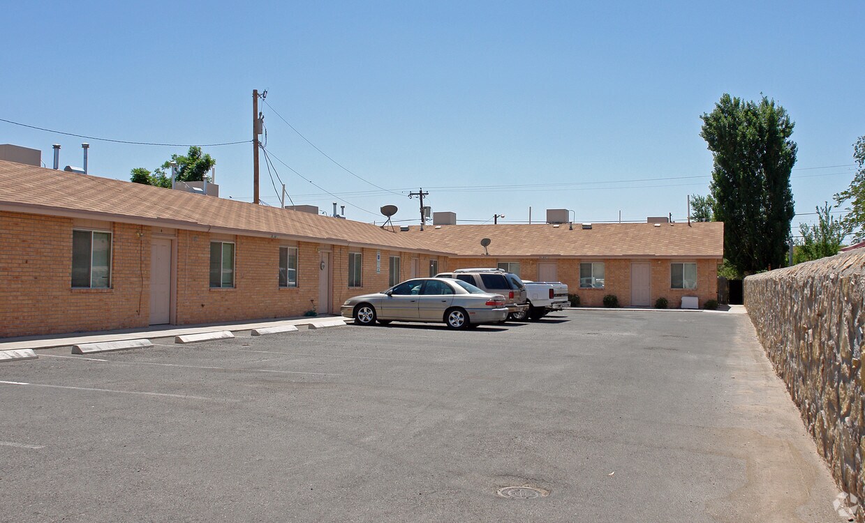 Foto del edificio - 7142 Dale Rd