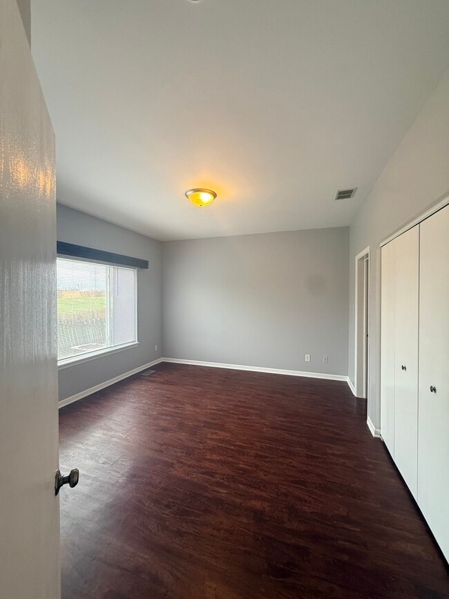 Foto del edificio - 21339 Earhart Ct