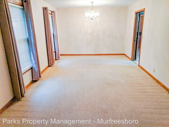 Building Photo - 3 br, 2 bath House - 2418 Hillmont Drive